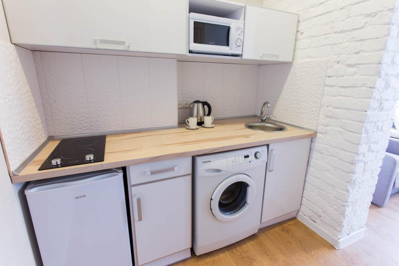 Cozy Apartment Beside Metro Yaroslava Mudroho, Universytet - Chernyshevska Str 95-6 Charkiw Exterior foto