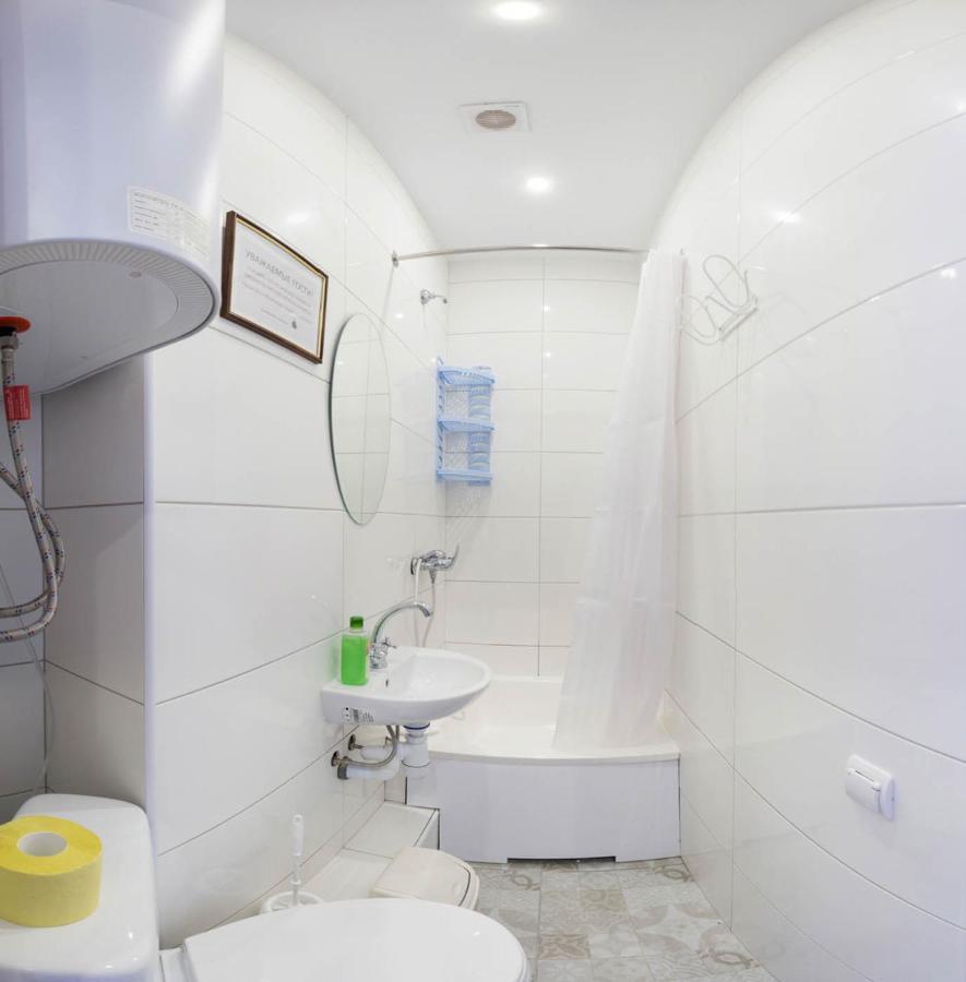 Cozy Apartment Beside Metro Yaroslava Mudroho, Universytet - Chernyshevska Str 95-6 Charkiw Exterior foto